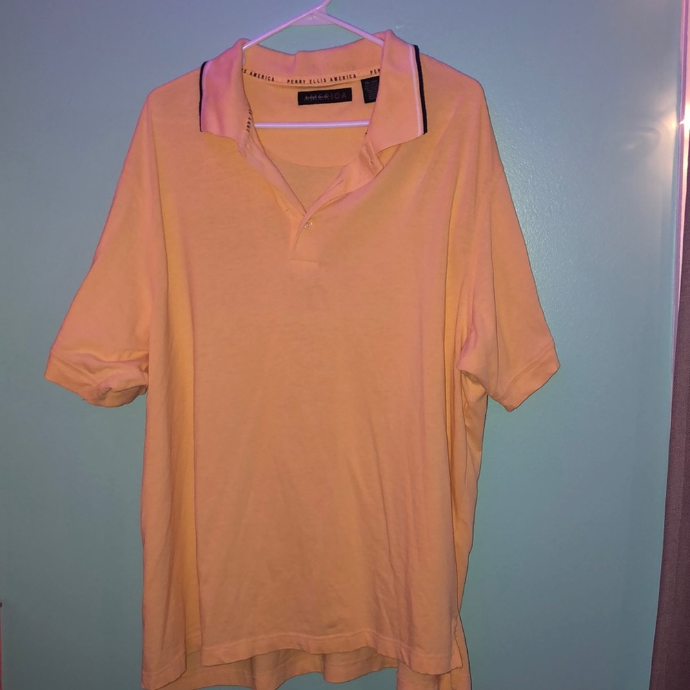 Men’s golfing shirt